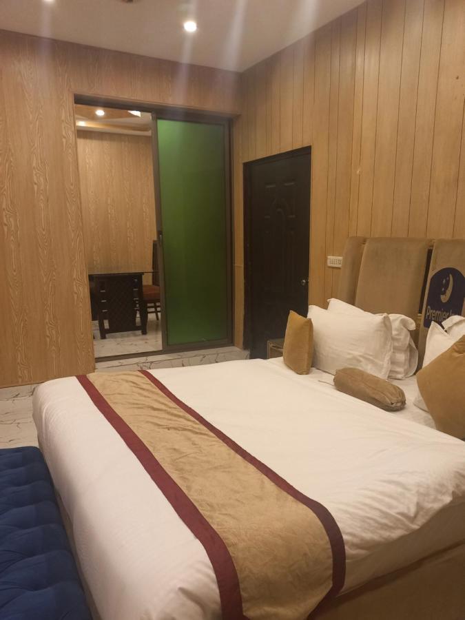 Premier Inn Johar Town Lahor Dış mekan fotoğraf