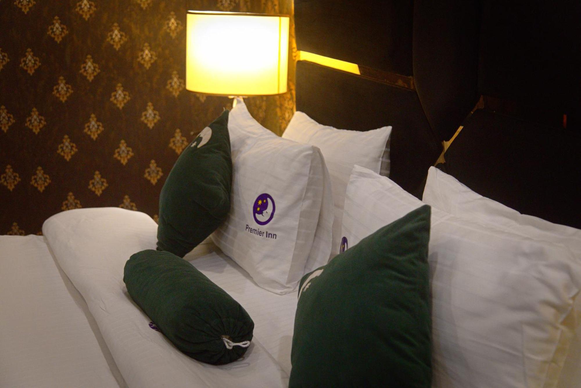 Premier Inn Johar Town Lahor Dış mekan fotoğraf