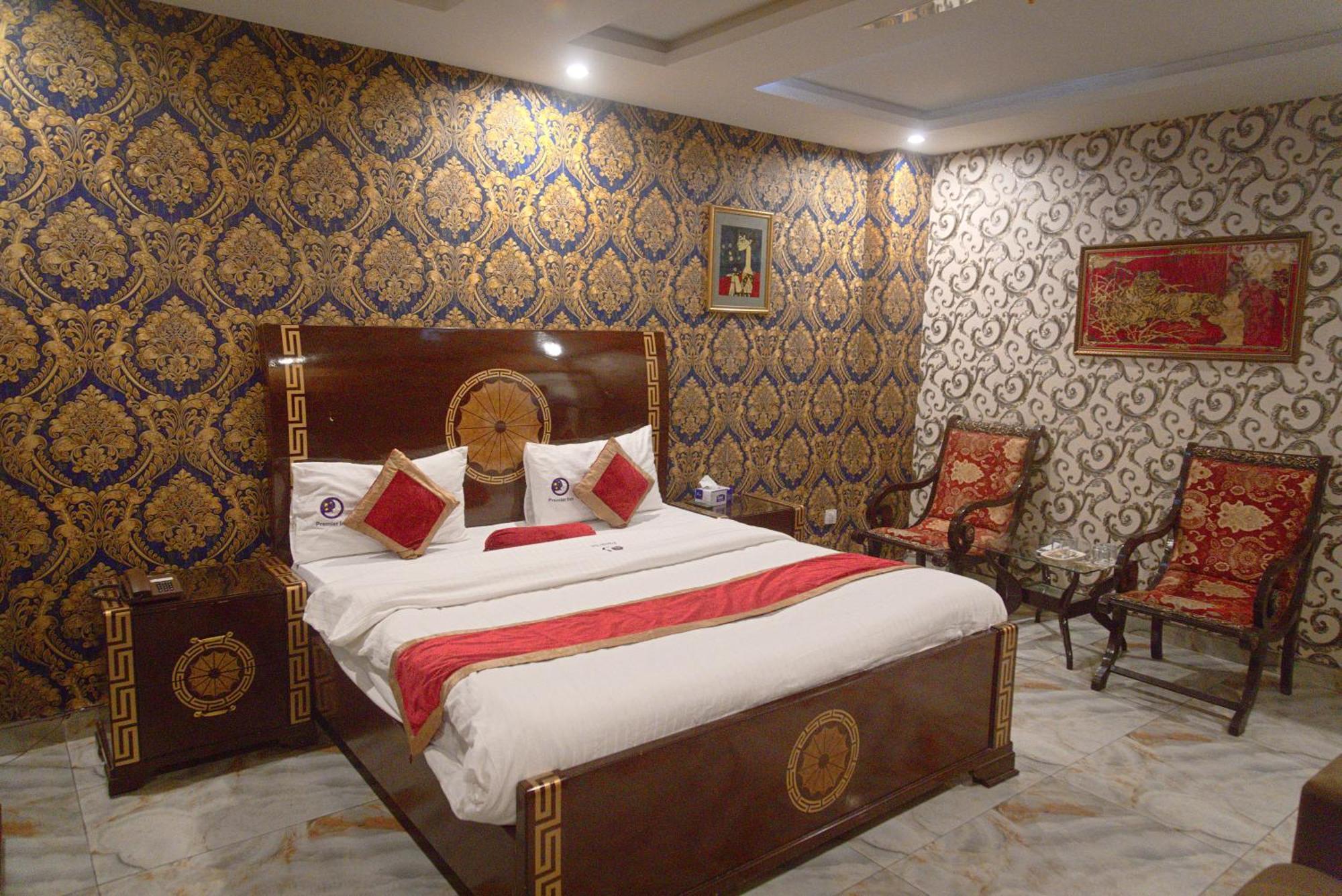Premier Inn Johar Town Lahor Dış mekan fotoğraf
