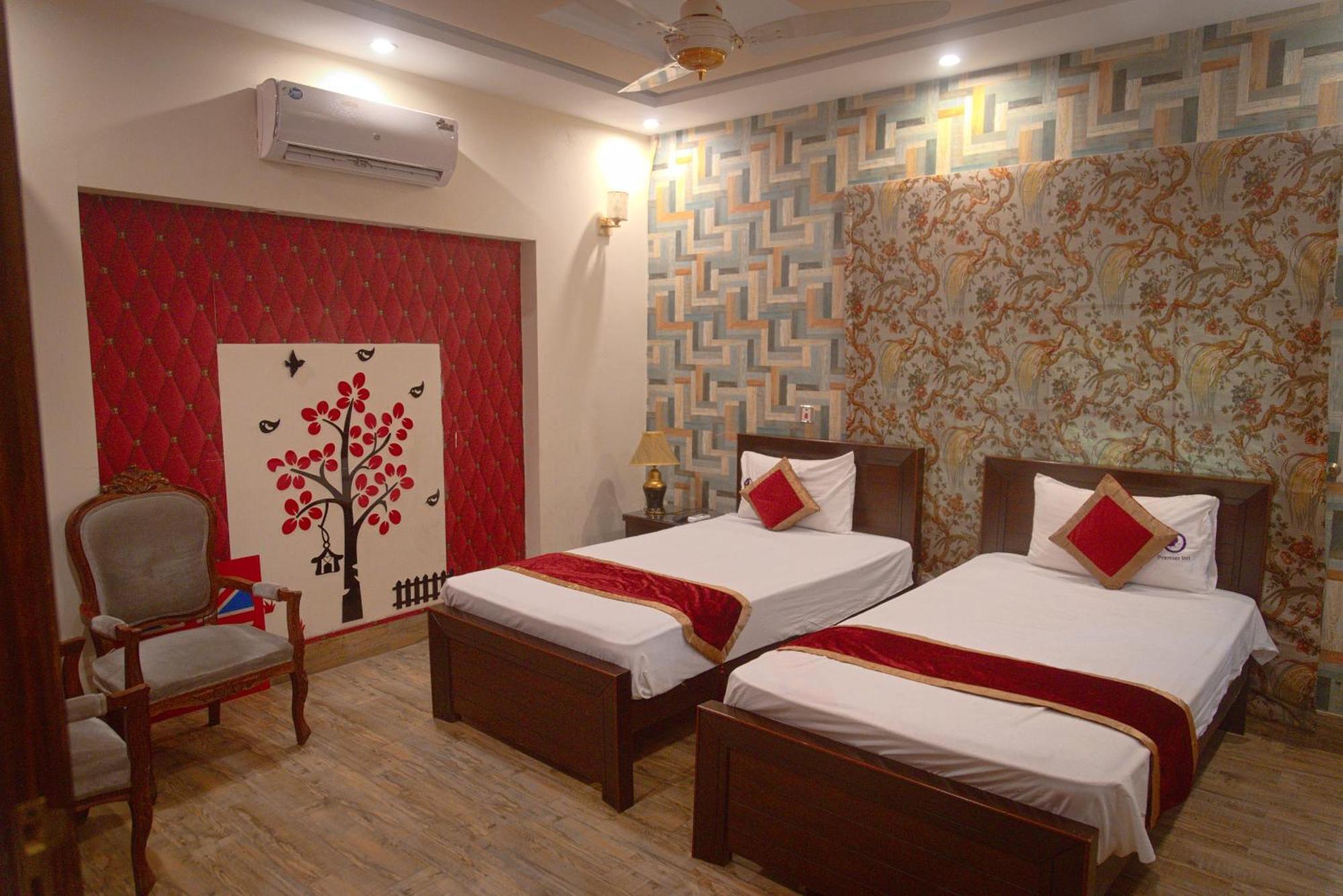 Premier Inn Johar Town Lahor Dış mekan fotoğraf
