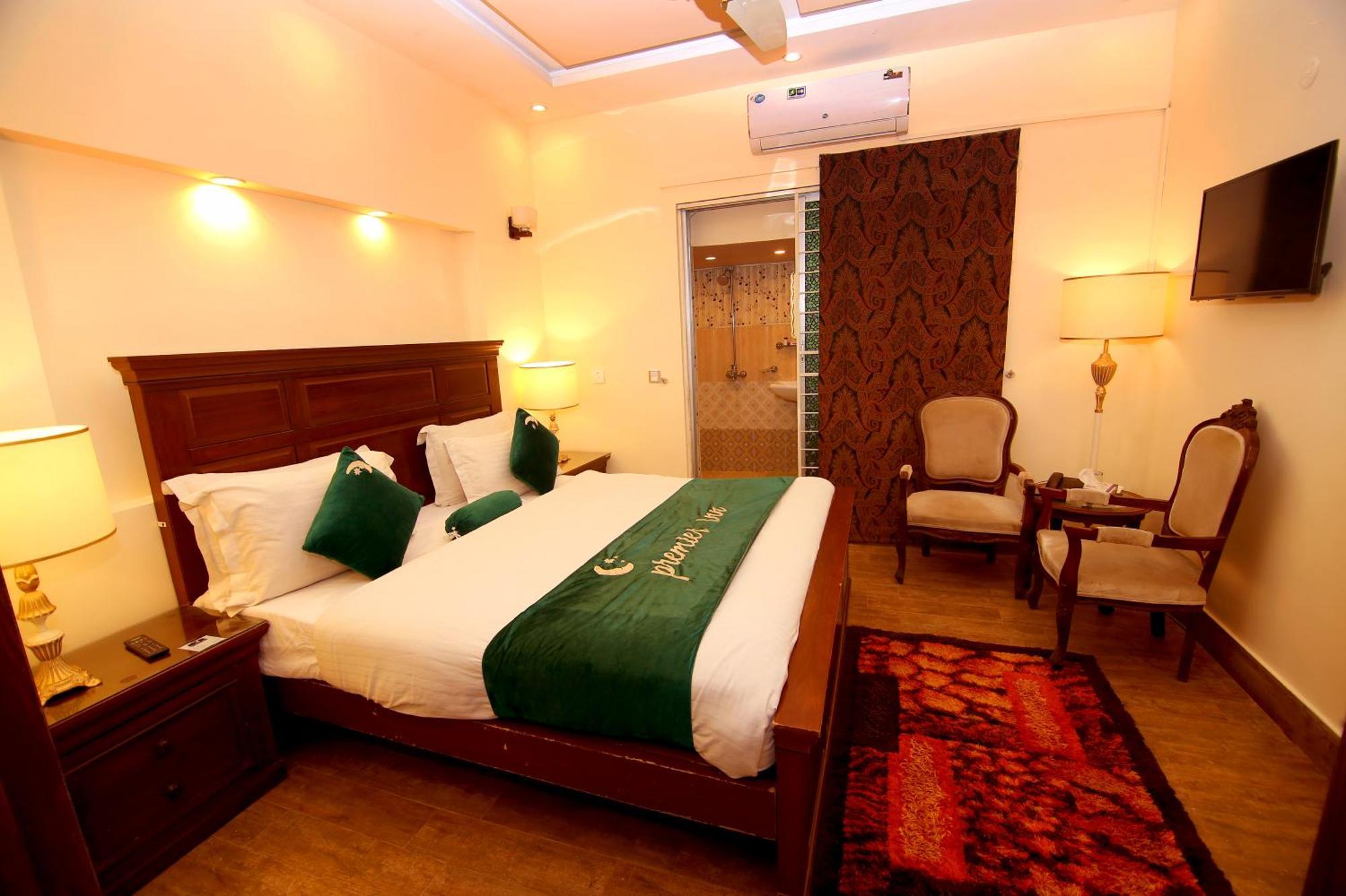 Premier Inn Johar Town Lahor Dış mekan fotoğraf