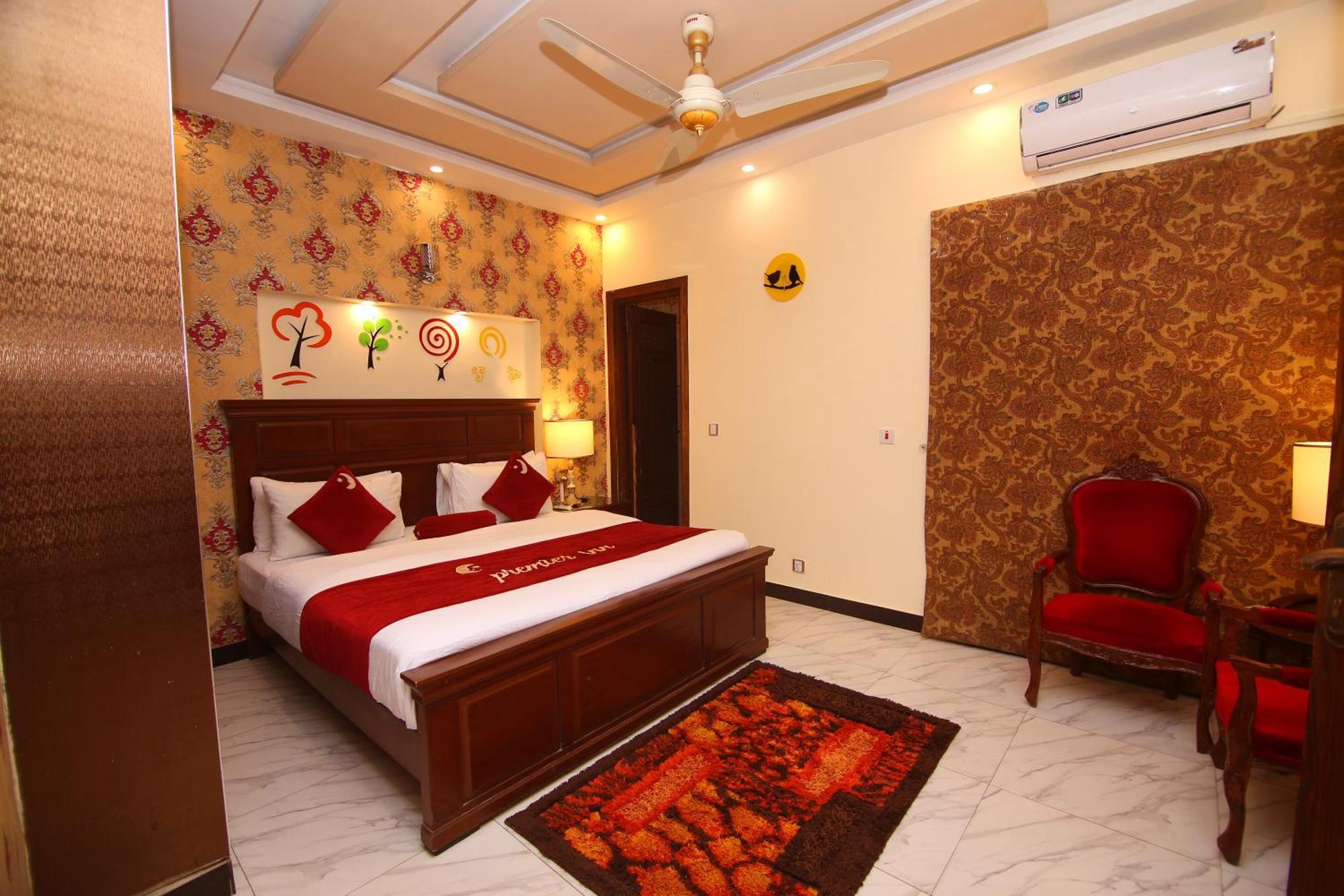Premier Inn Johar Town Lahor Dış mekan fotoğraf
